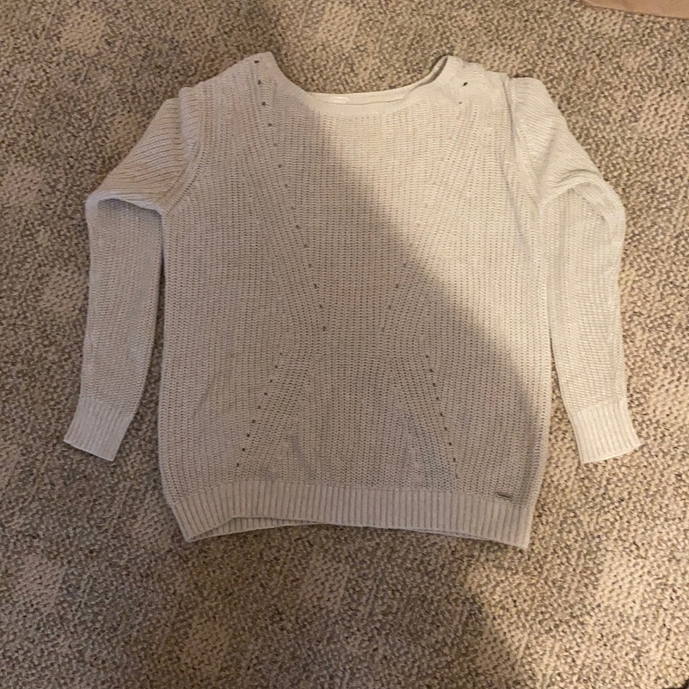 Sweater-garage